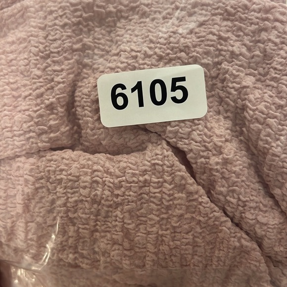 ASTR THE LABEL | Cinched Sleeve Cropped Blouse | Size Small | Soft Pink - Picture 10 of 10